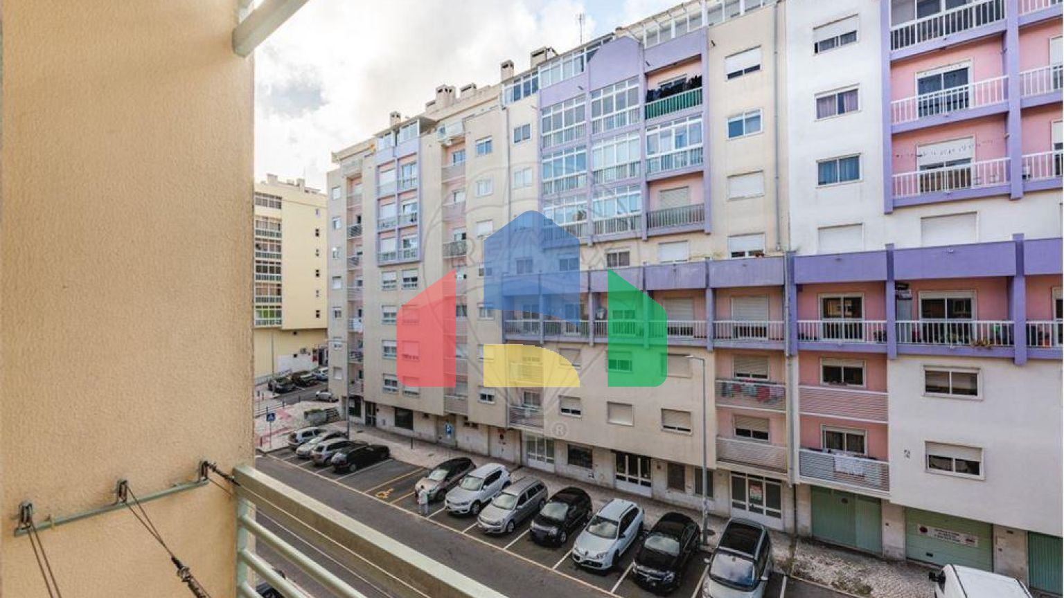 Residential - Condo/Apartment - T3 - Massamá e Monte Abraão, Sintra - PT