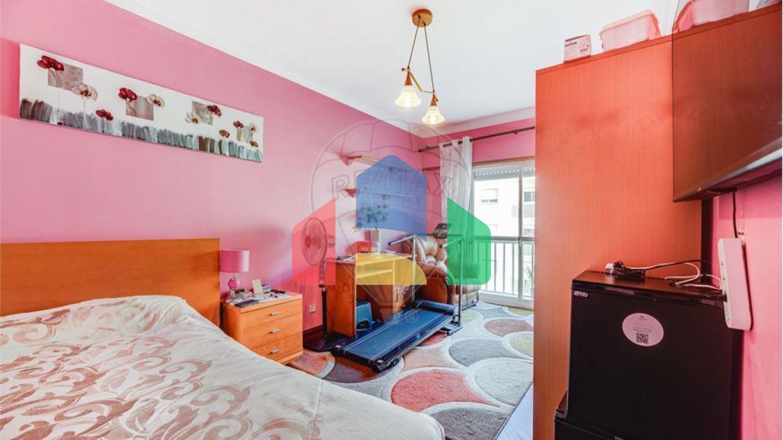 Residential - Condo/Apartment - T3 - Massamá e Monte Abraão, Sintra - PT