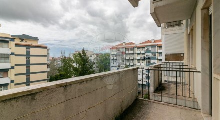 Residential - Condo/Apartment - T3 - Massamá e Monte Abraão, Sintra - PT