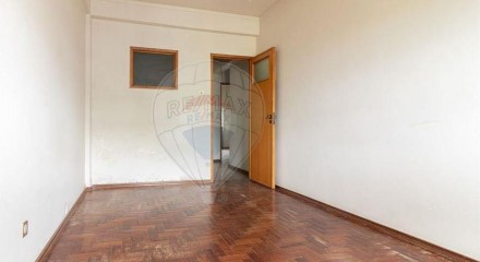 Residential - Condo/Apartment - T3 - Massamá e Monte Abraão, Sintra - PT