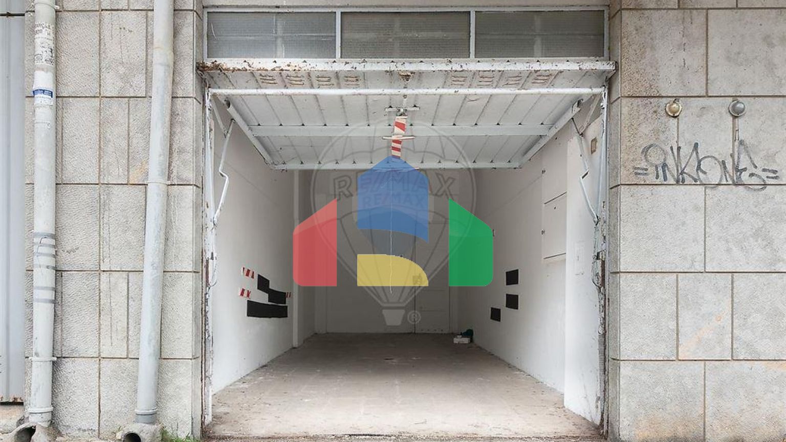 Residential - Condo/Apartment - T3 - Massamá e Monte Abraão, Sintra - PT