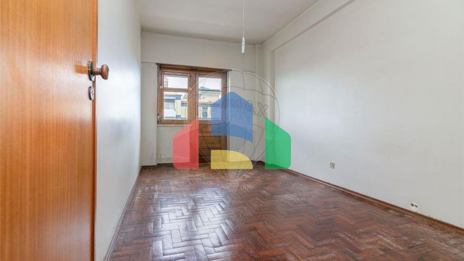 Residential - Condo/Apartment - T3 - Massamá e Monte Abraão, Sintra - PT