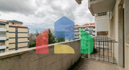 Residential - Condo/Apartment - T3 - Massamá e Monte Abraão, Sintra - PT