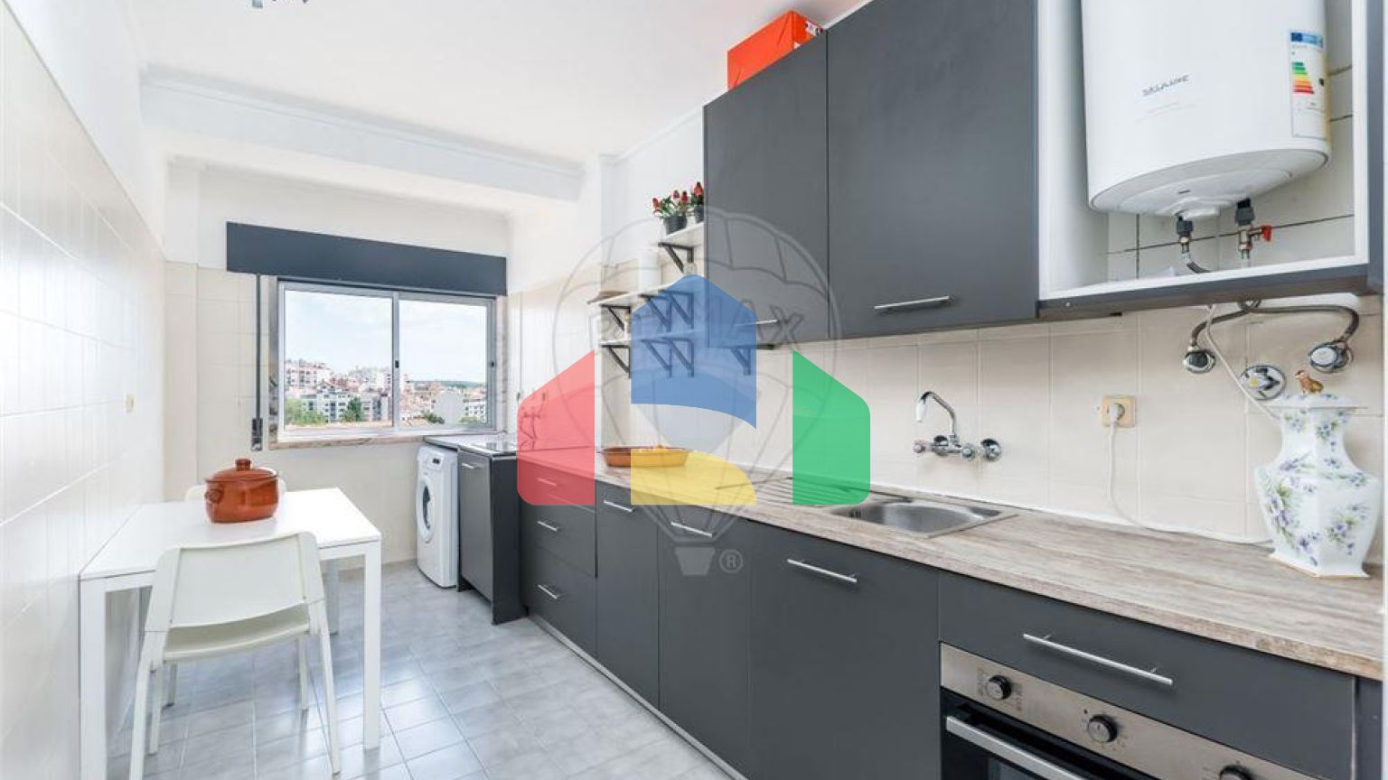 Residential - Condo/Apartment - T2 - Massamá e Monte Abraão, Sintra - PT