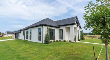 Residential - Single Family Home - Chandler, United States - United States