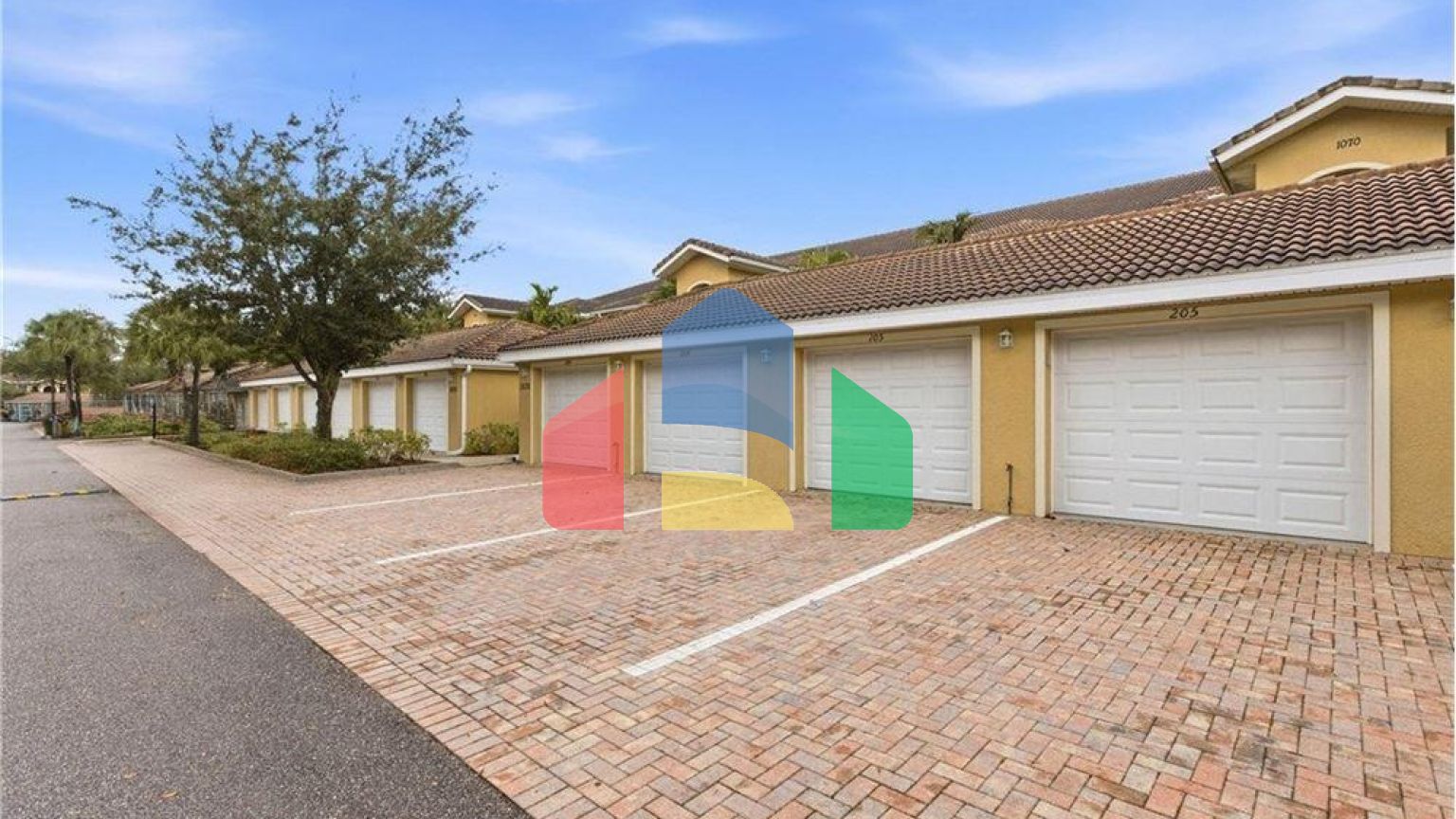 Residential - Condo/Apartment - Cape Coral, Florida, United States - United States