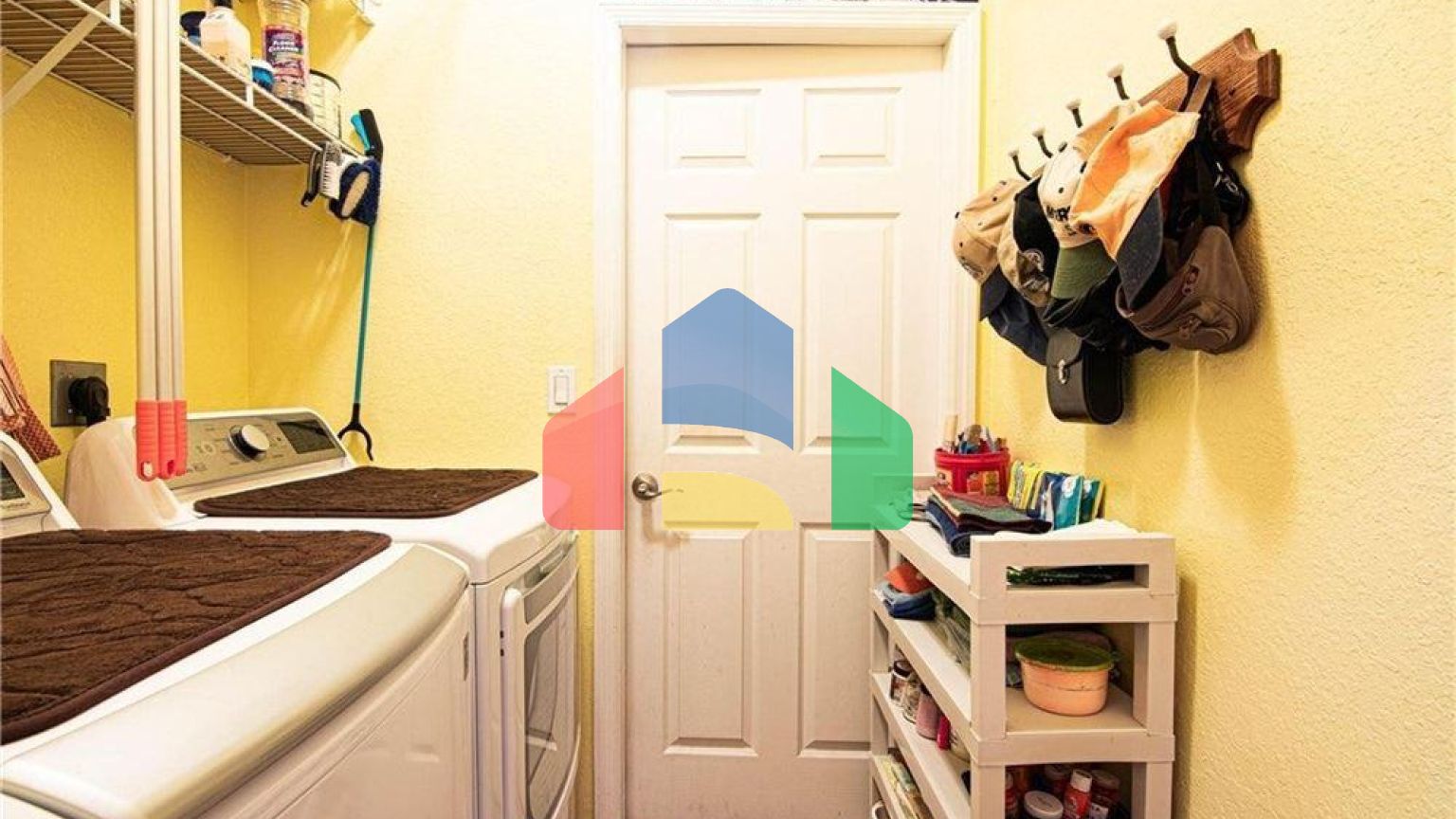 Residential - Single Family Home - Cape Coral, Florida, United States - United States