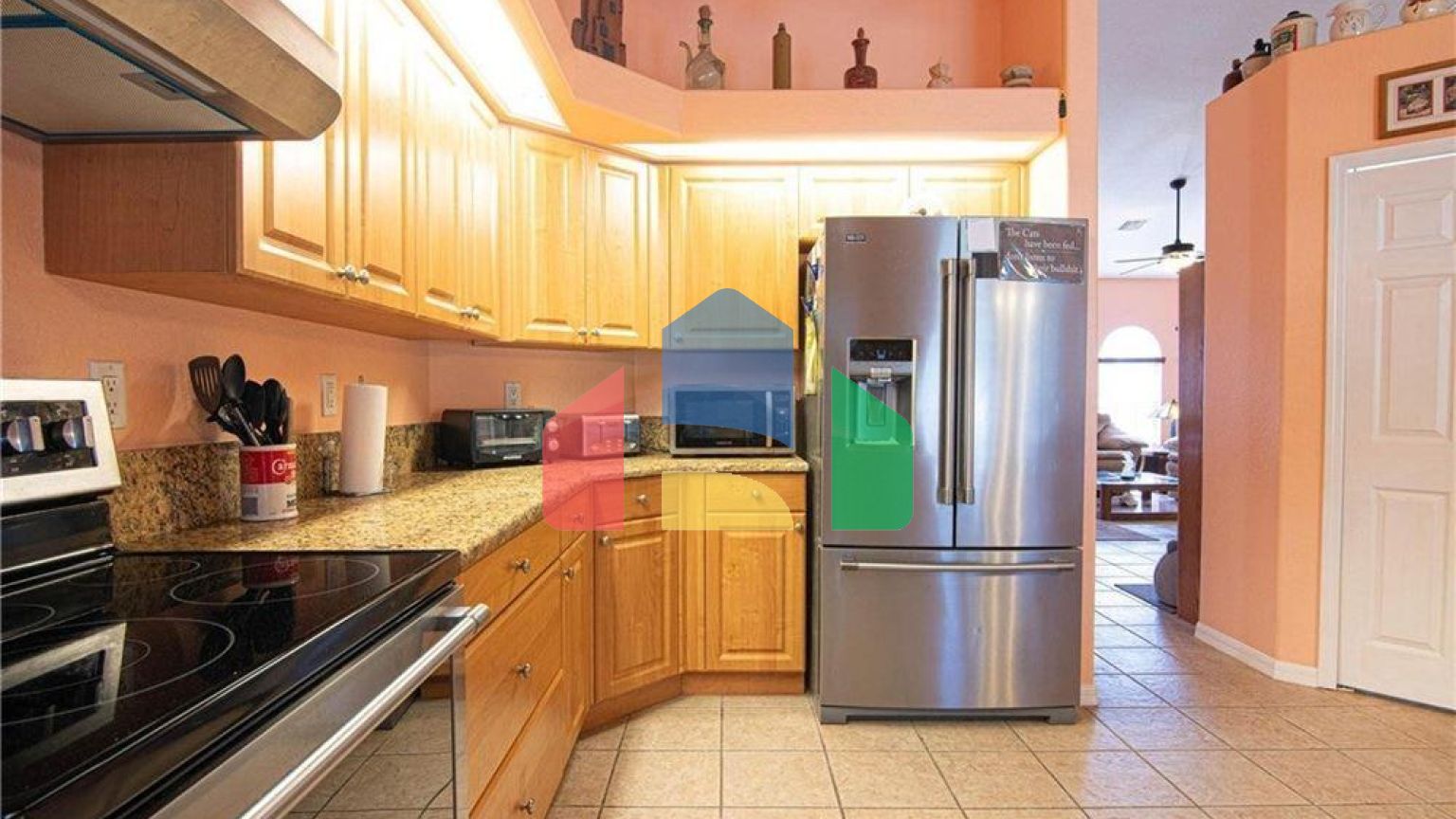 Residential - Single Family Home - Cape Coral, Florida, United States - United States