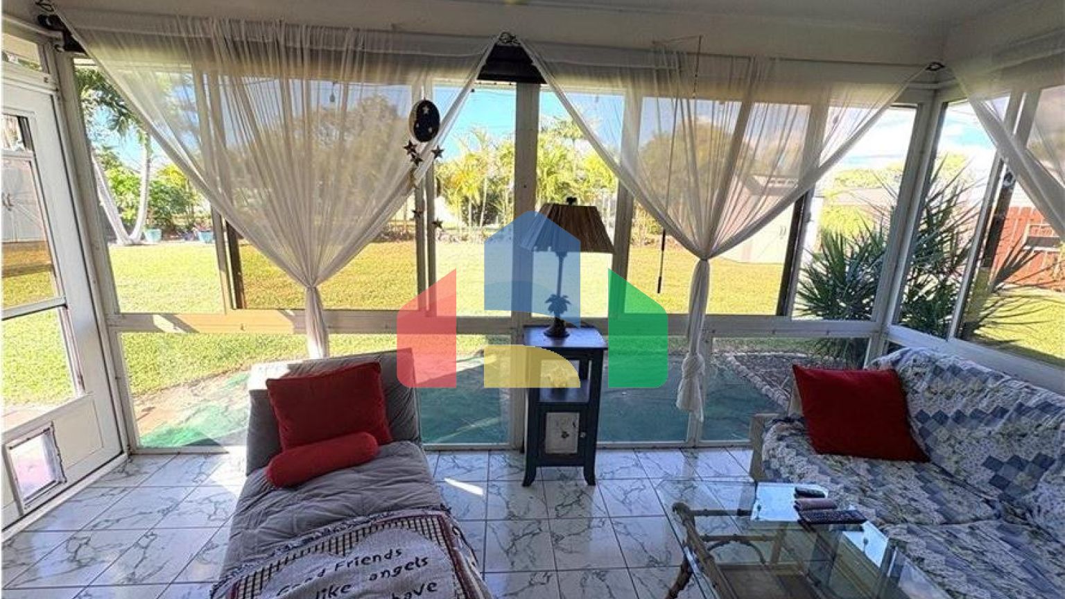 Residential - Single Family Home - Cape Coral, Florida, United States - United States