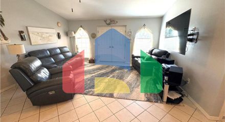 Residential - Single Family Home - Cape Coral, Florida, United States - United States