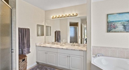 Residential - Single Family Home - Cape Coral, Florida, United States - United States