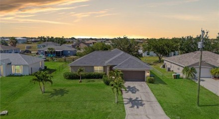 Residential - Single Family Home - Cape Coral, Florida, United States - United States