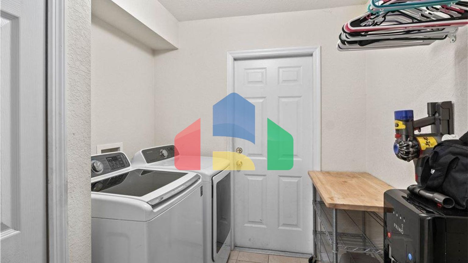 Residential - Single Family Home - Cape Coral, Florida, United States - United States