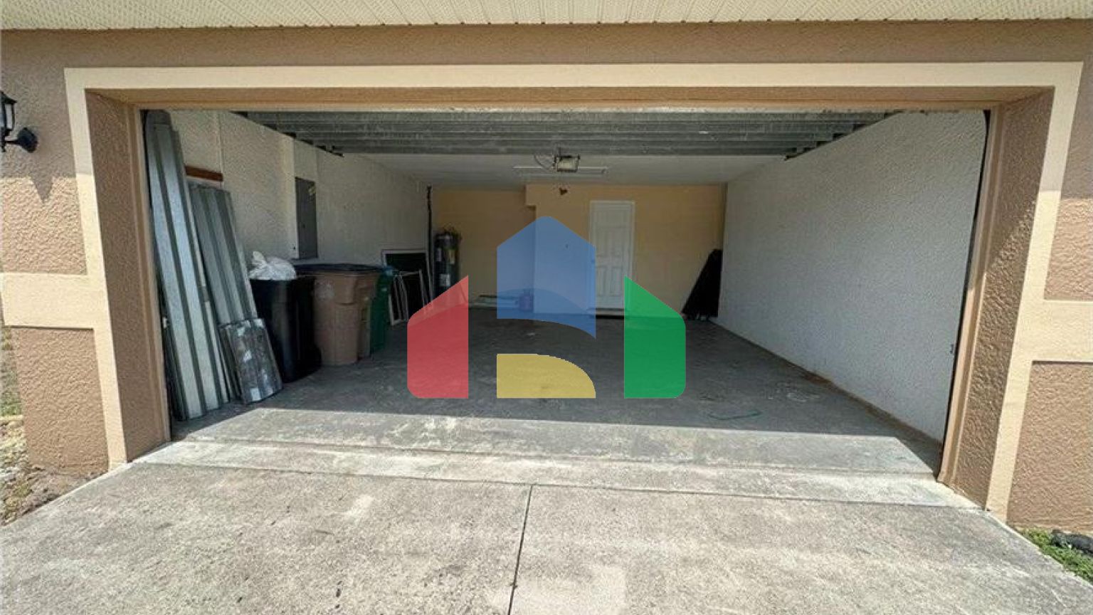 Residential - Single Family Home - Cape Coral, Florida, United States - United States