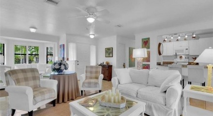 Residential - Single Family Home - Cape Coral, Florida, United States - United States