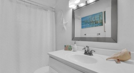 Residential - Single Family Home - Cape Coral, Florida, United States - United States