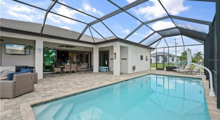 Residential - Single Family Home - Cape Coral, Florida, United States - United States