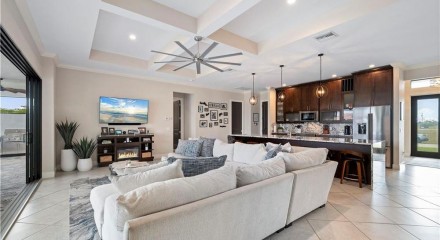 Residential - Single Family Home - Cape Coral, Florida, United States - United States