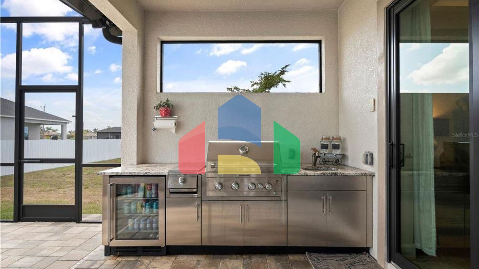 Residential - Single Family Home - Cape Coral, Florida, United States - United States