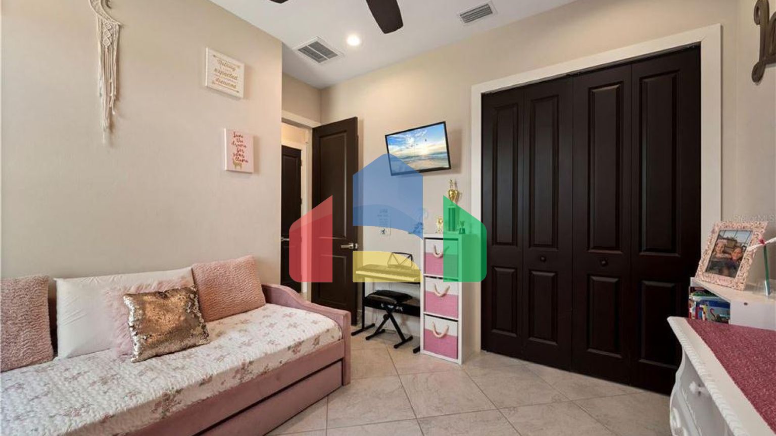 Residential - Single Family Home - Cape Coral, Florida, United States - United States