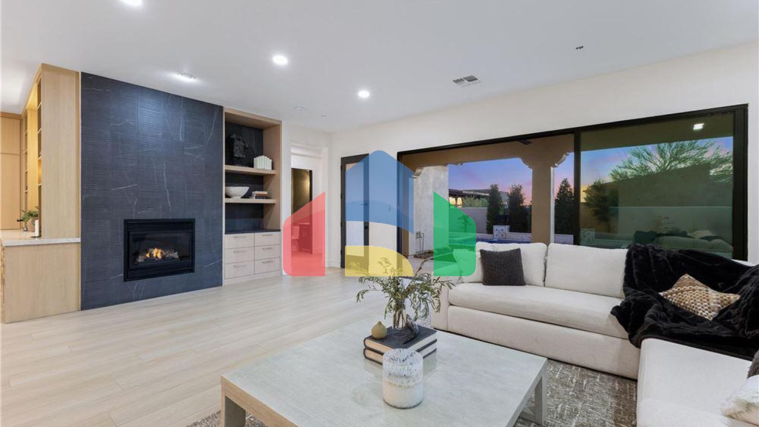 Residential - Single Family Home - Scottsdale, Arizona, United States - United States