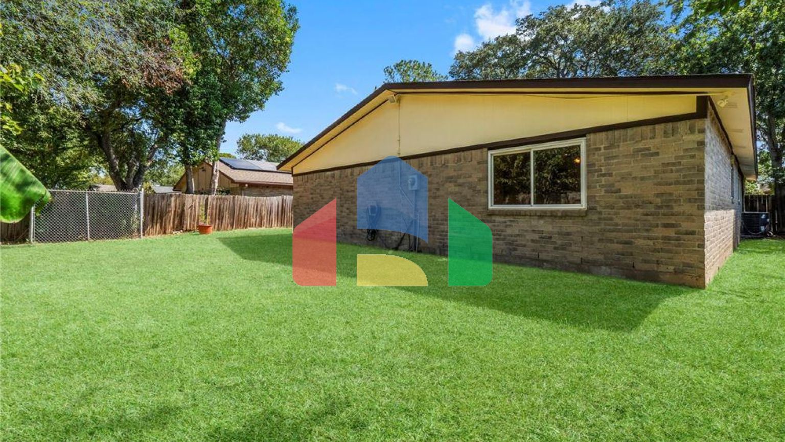 Residential - Single Family Home - Houston, Texas, United States - United States