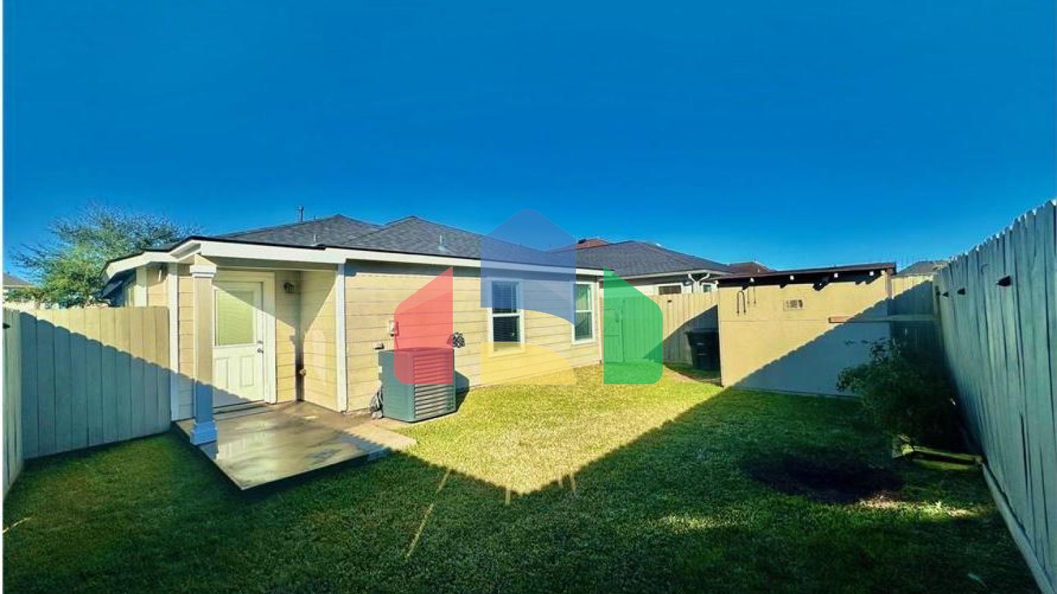 Residential - Single Family Home - Houston, Texas, United States - United States