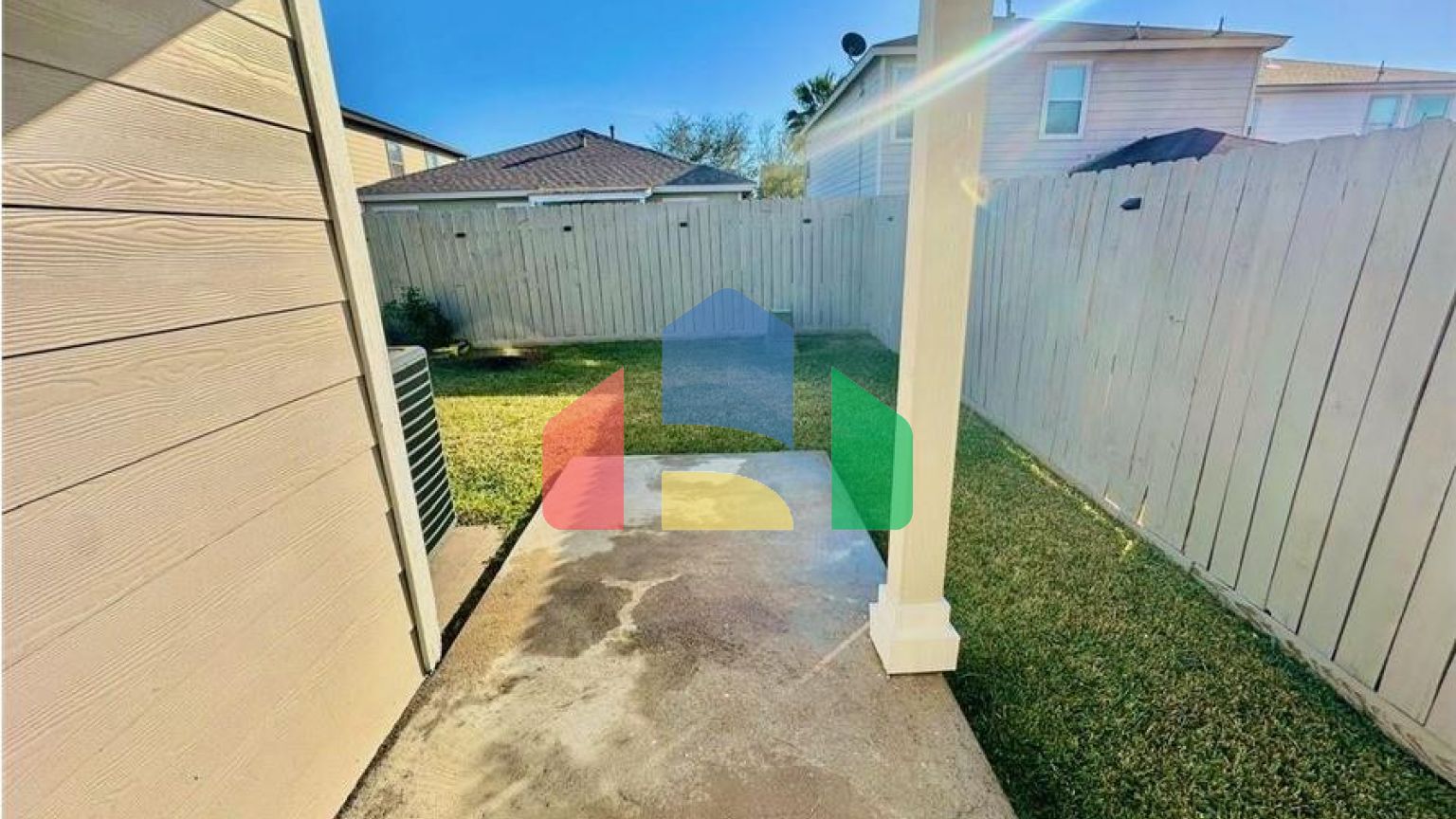 Residential - Single Family Home - Houston, Texas, United States - United States