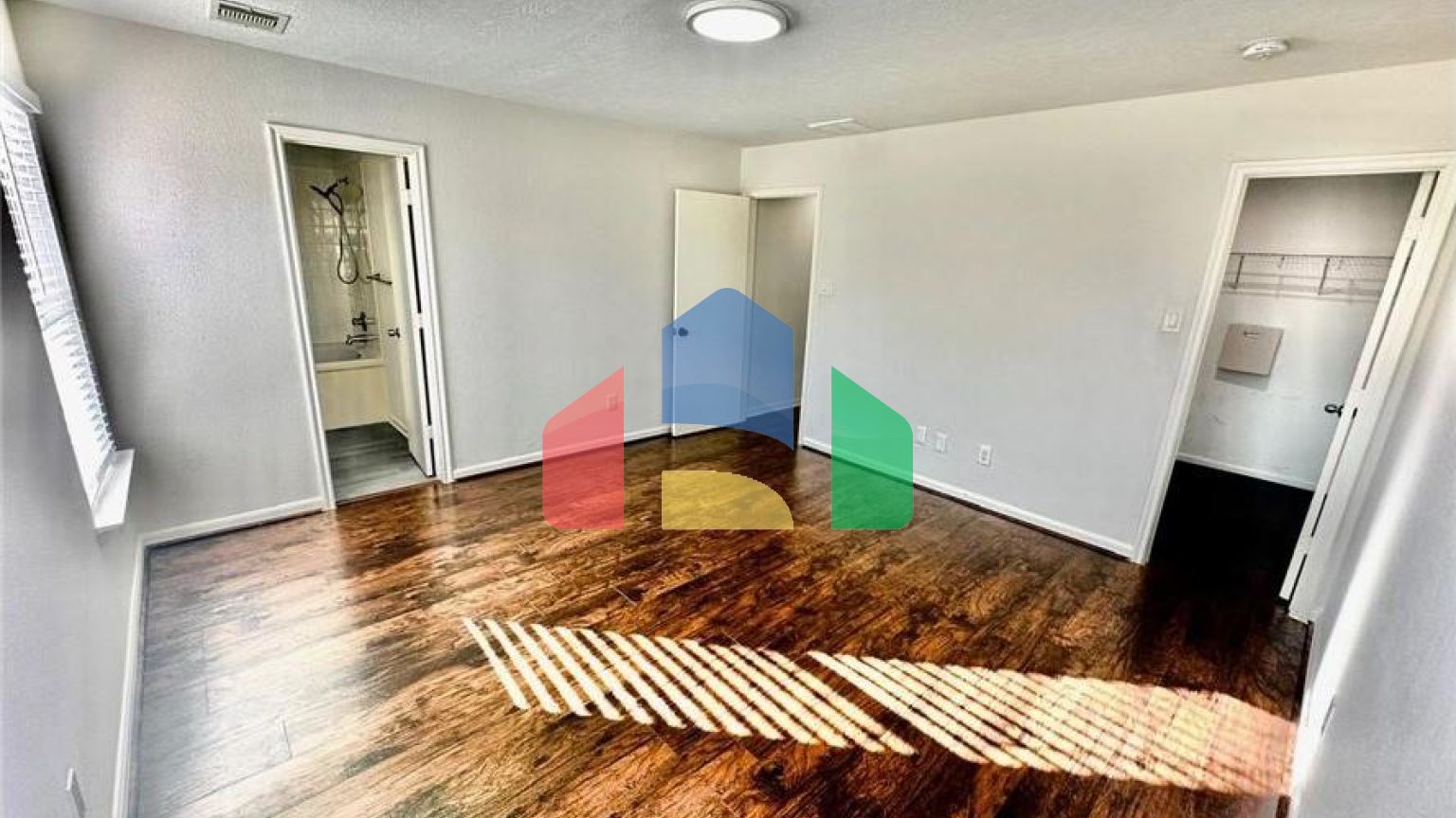 Residential - Single Family Home - Houston, Texas, United States - United States