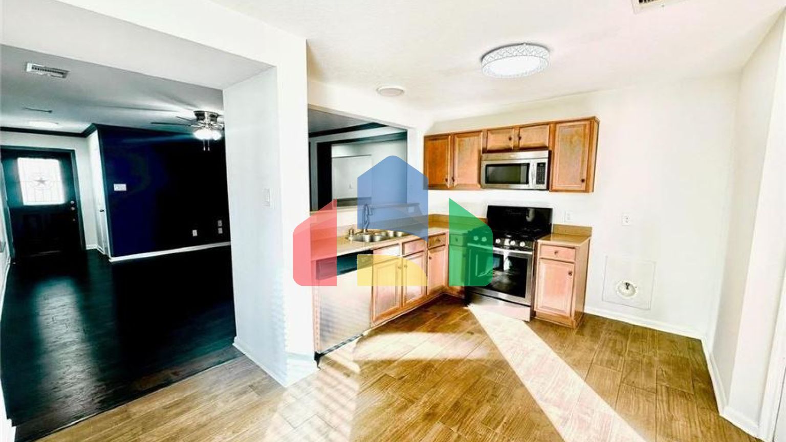 Residential - Single Family Home - Houston, Texas, United States - United States