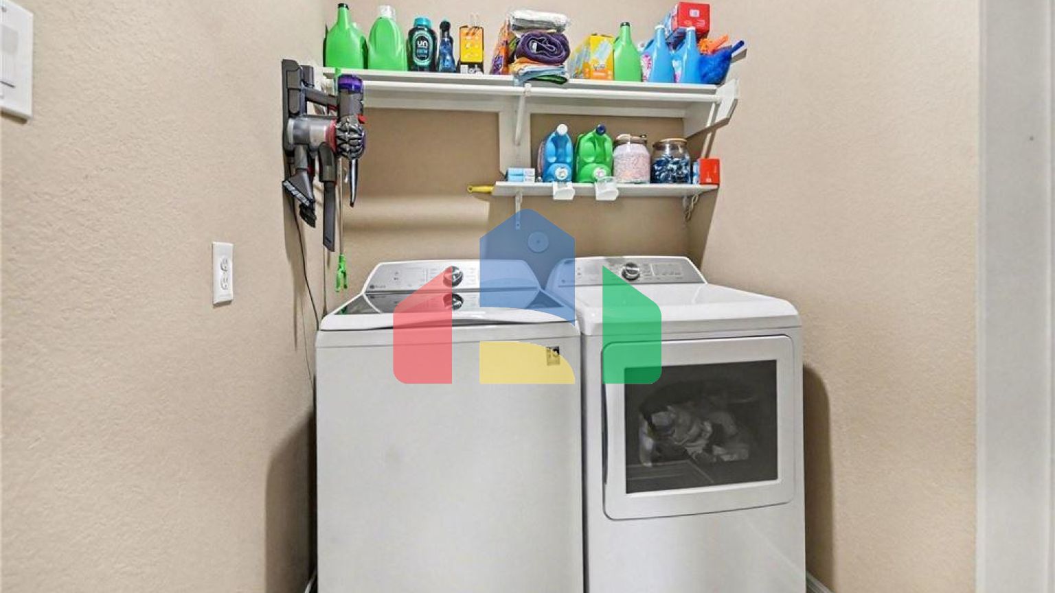 Residential - Single Family Home - Houston, Texas, United States - United States