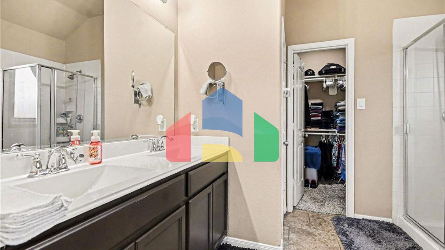 Residential - Single Family Home - Houston, Texas, United States - United States