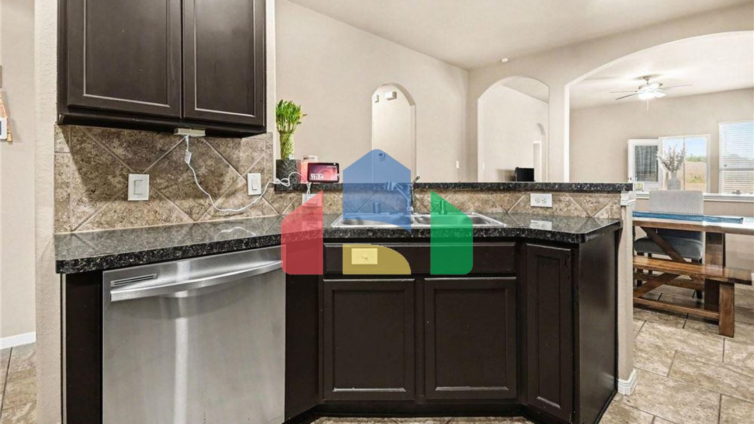 Residential - Single Family Home - Houston, Texas, United States - United States