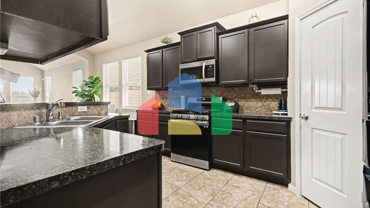 Residential - Single Family Home - Houston, Texas, United States - United States