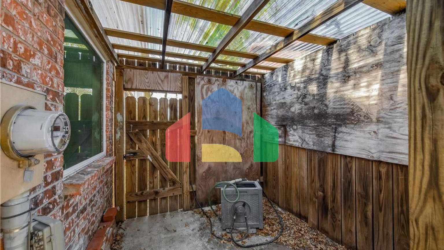 Residential - Single Family Home - Houston, Texas, United States - United States