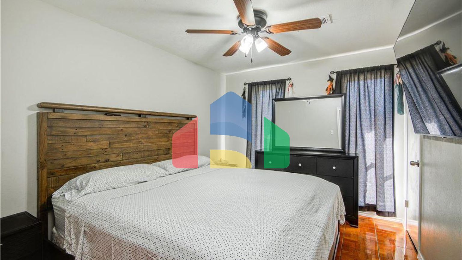 Residential - Single Family Home - Houston, Texas, United States - United States