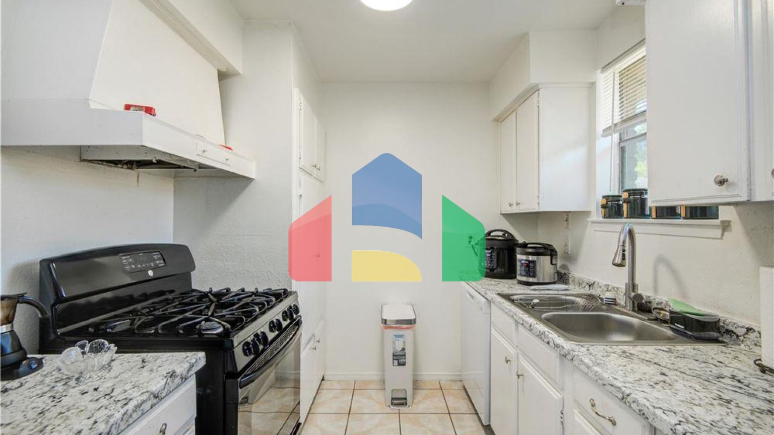 Residential - Single Family Home - Houston, Texas, United States - United States