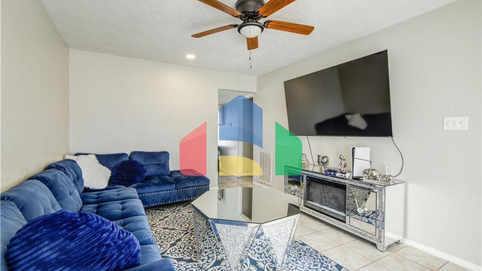 Residential - Single Family Home - Houston, Texas, United States - United States