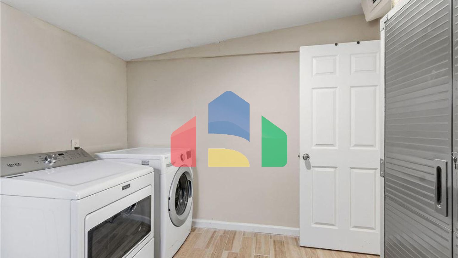 Residential - Single Family Home - Houston, Texas, United States - United States