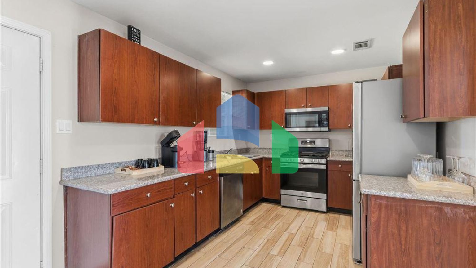 Residential - Single Family Home - Houston, Texas, United States - United States