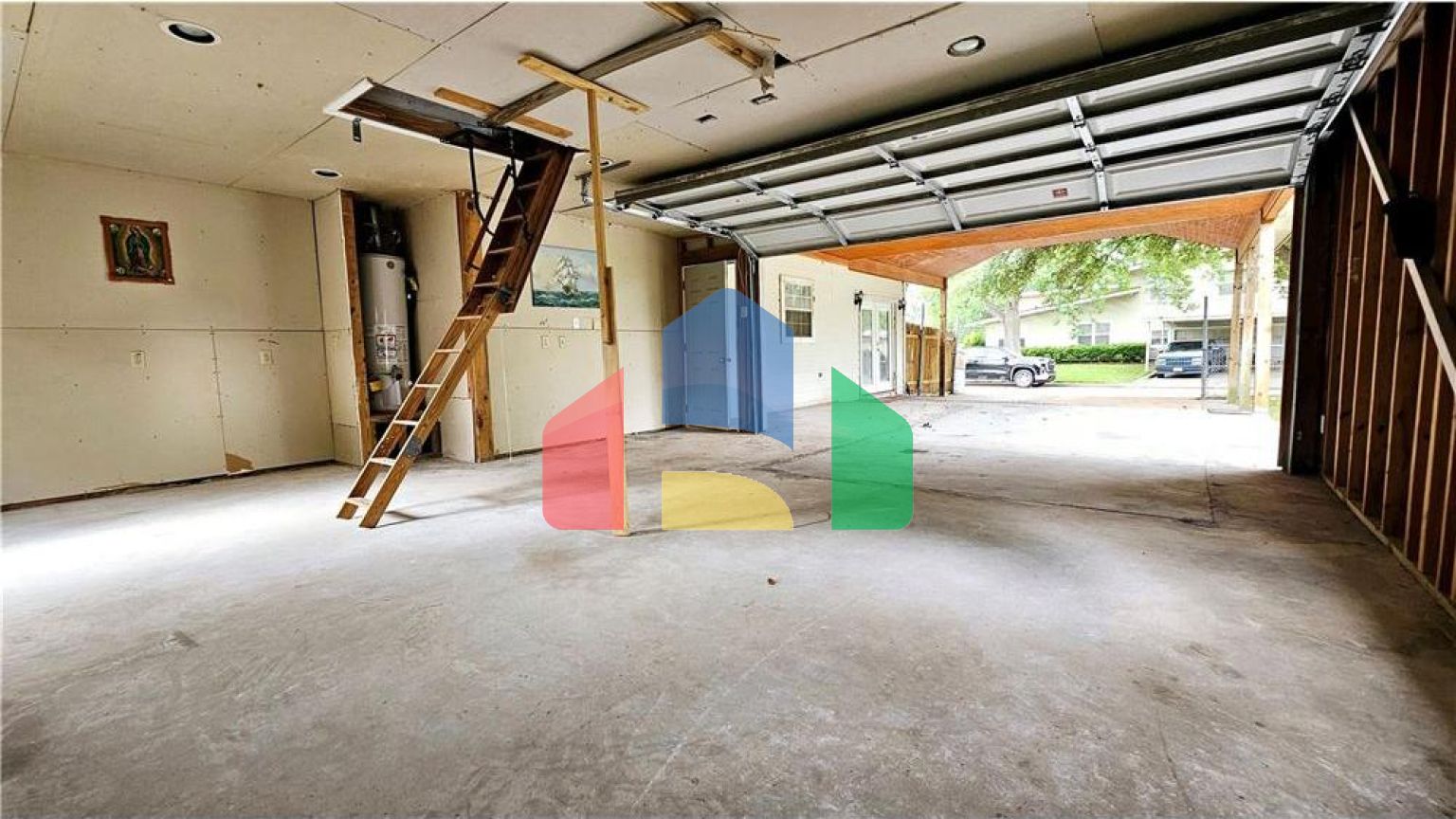 Residential - Single Family Home - Houston, Texas, United States - United States