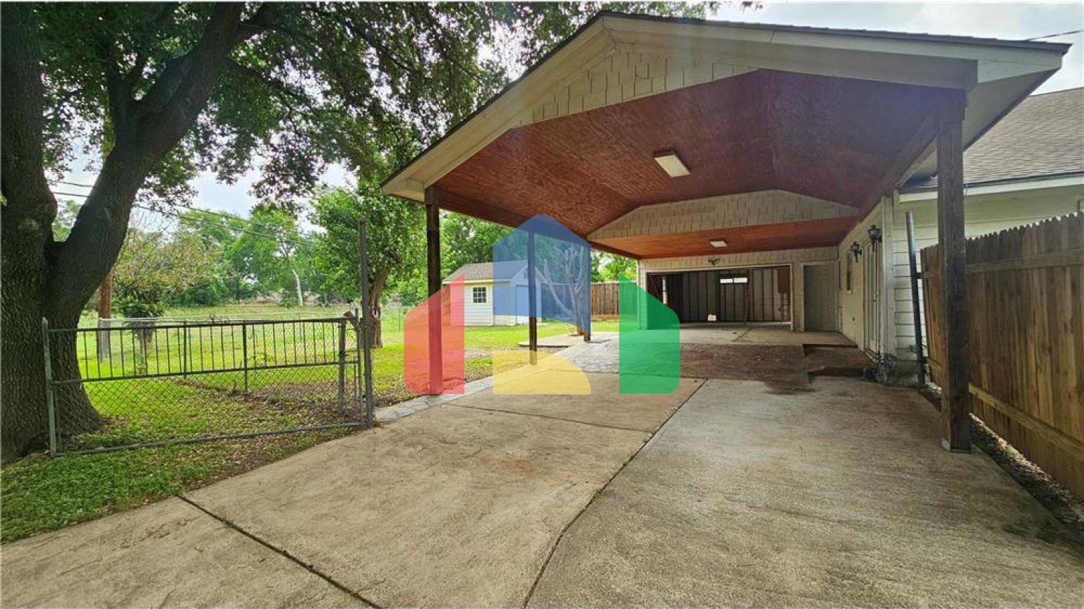 Residential - Single Family Home - Houston, Texas, United States - United States