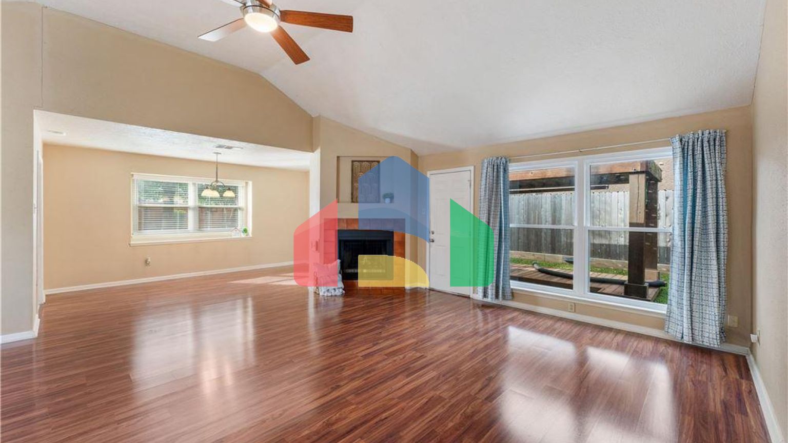 Residential - Single Family Home - Houston, Texas, United States - United States