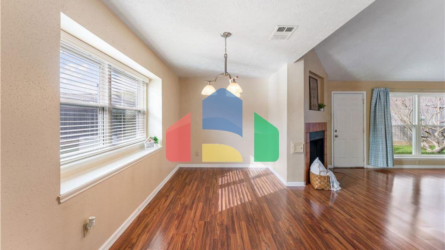 Residential - Single Family Home - Houston, Texas, United States - United States