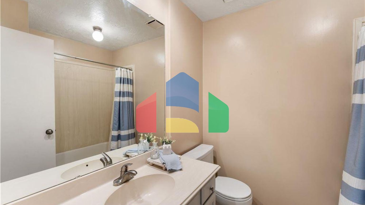 Residential - Single Family Home - Houston, Texas, United States - United States