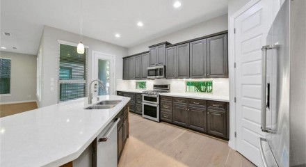 Residential - Single Family Home - Houston, Texas, United States - United States