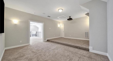 Residential - Single Family Home - Houston, Texas, United States - United States
