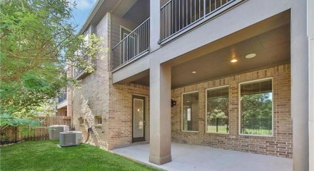 Residential - Single Family Home - Houston, Texas, United States - United States