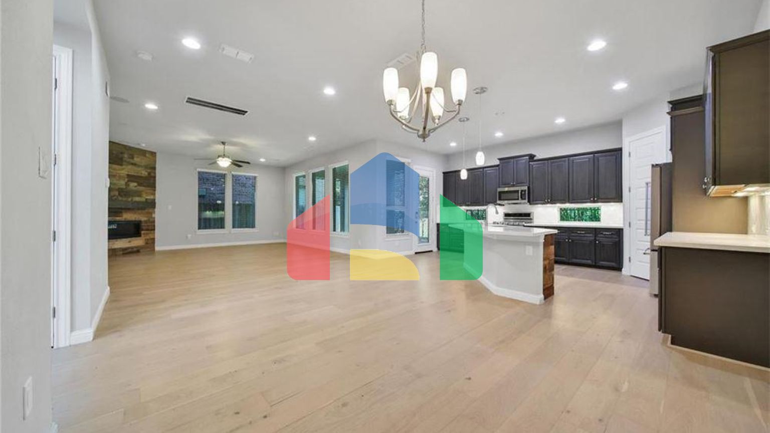 Residential - Single Family Home - Houston, Texas, United States - United States