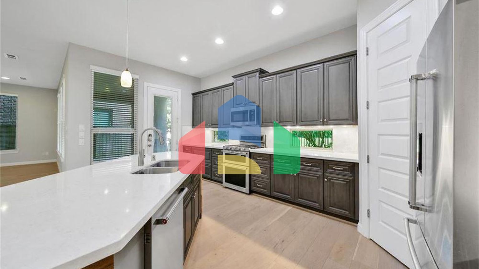 Residential - Single Family Home - Houston, Texas, United States - United States